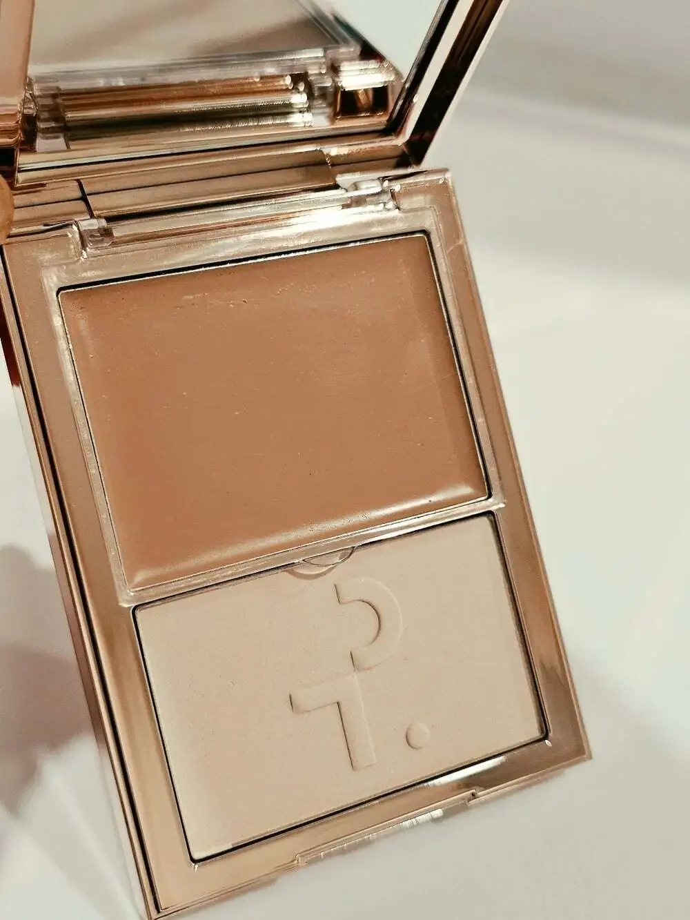 PATRICK TA Major Skin Crème Foundation and Finishing Powder Duo